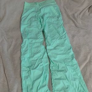 Lululemon studio pant II fresh teal pants size 6